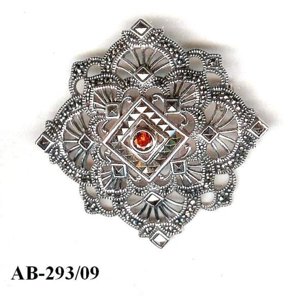 Broche Plata 1ª Ley (.925) con Marcasitas y granates.