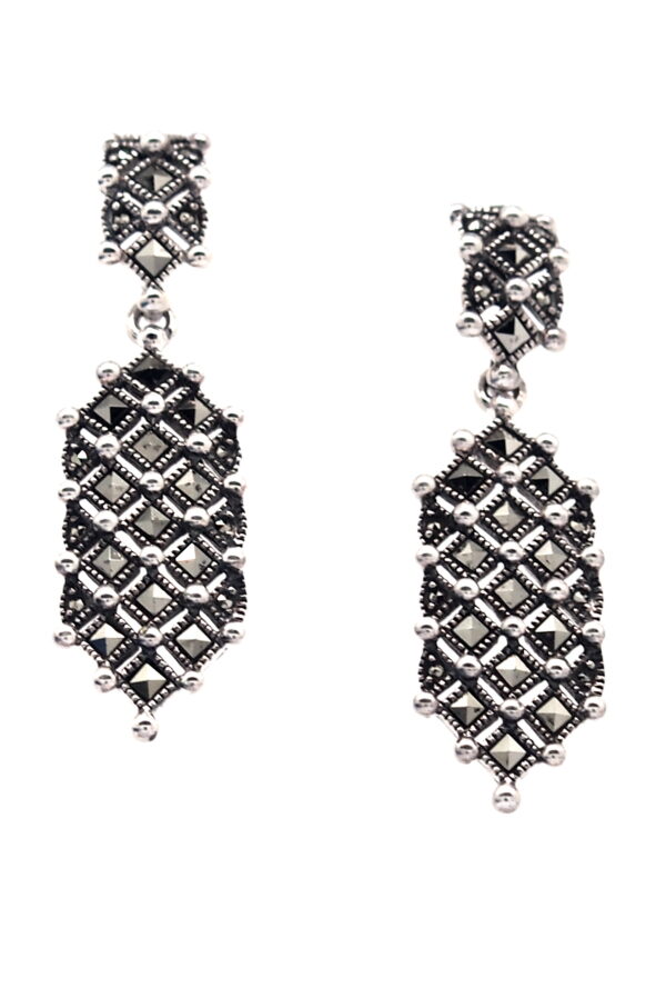 Pendientes de Plata de Ley (.925) y Marcasitas.