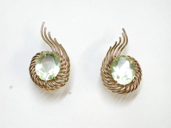 Pendientes de fantasía en oro de 18k con cuarzos limón. Circa: 1970.