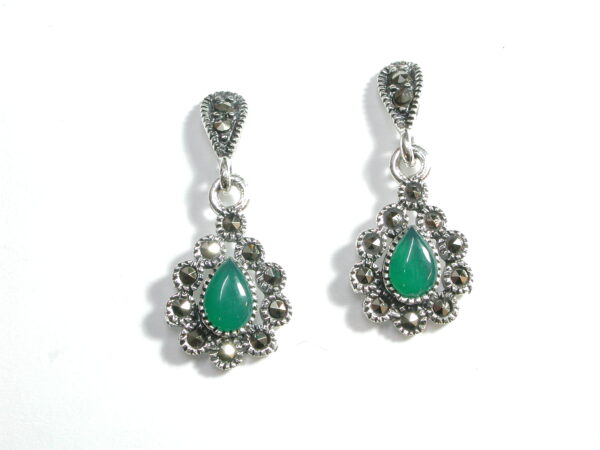 Pendientes en Plata de 1ª Ley (925) con marcasitas y ágata verde o carneola.