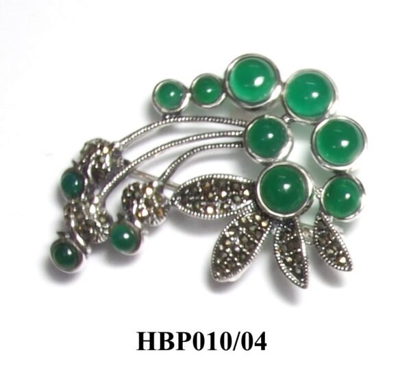 Broche floral en Plata de 1ª Ley con marcasitas y ágata verde.