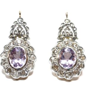 Pendientes amatista brillantes y diamantes en oro 18 kts. y vistas platino.
