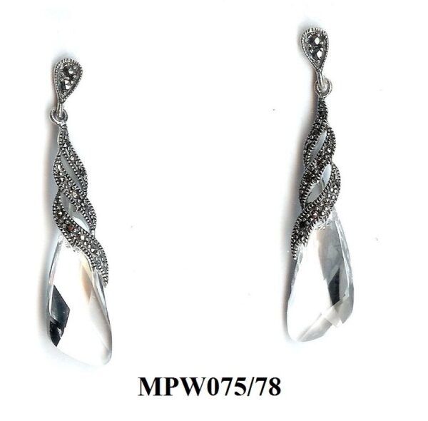 Pendientes de fantasía en Plata de 1ª Ley (925) con marcasitas y circonita.