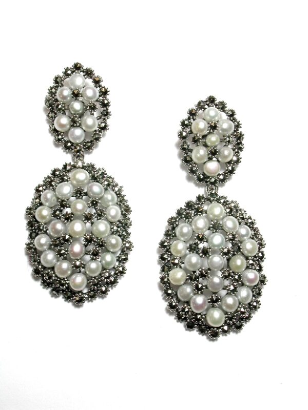 Pendientes de dos cuerpos en Plata de 1ª Ley (925) con marcasitas y perlas.